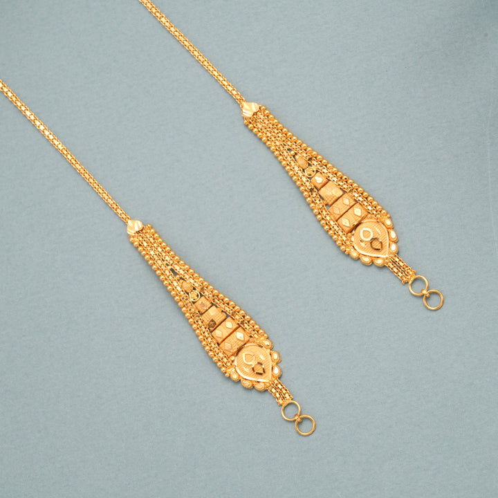 Gleaming Drop Design Gold Ear Mattal