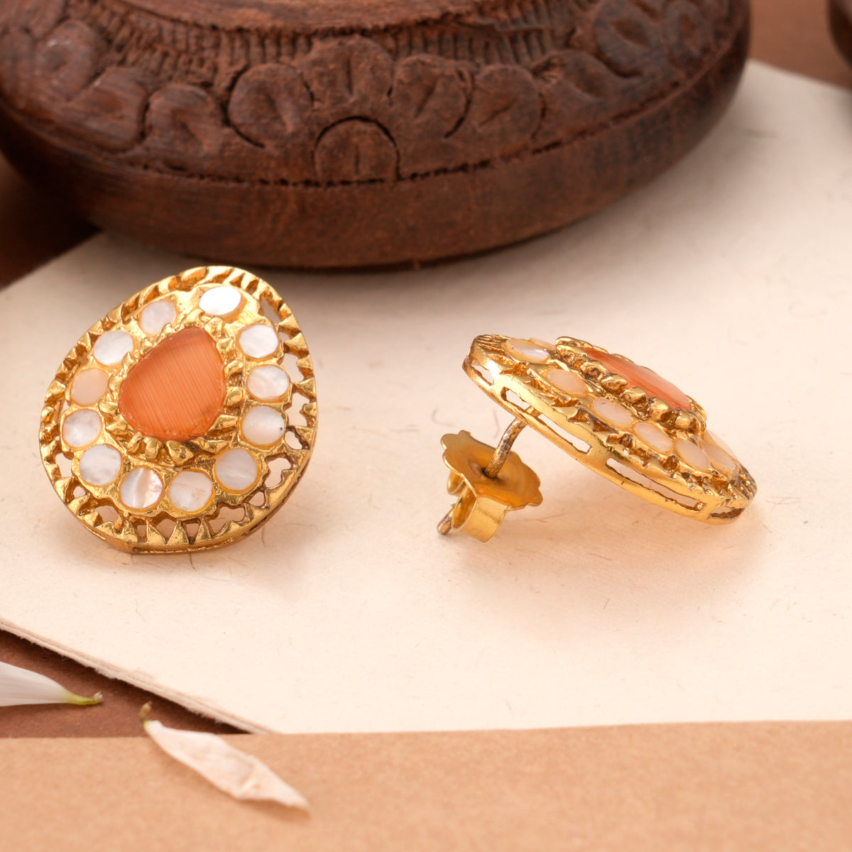 Modern Polki Design Kundan Stud