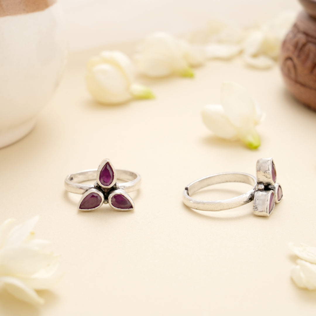 Classic Three Stone Bloom Silver Toe Ring