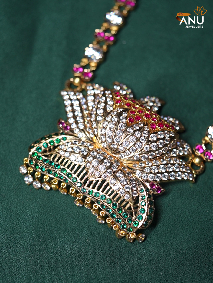 Lotus Motif Haram