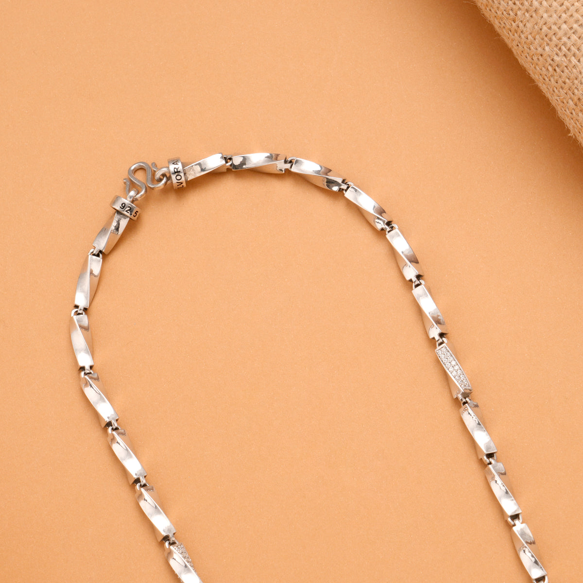Stylish Bar Twisted Silver Men’s Chain
