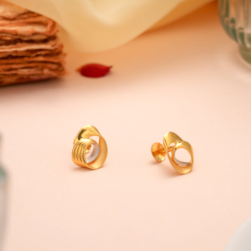 Plain Twisted Roll Gold Stud