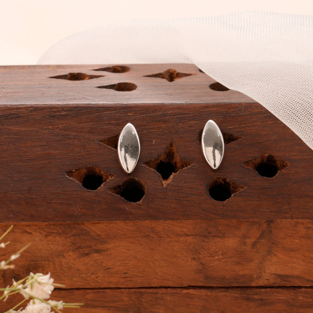 Pumpkin Seed Design Silver Stud