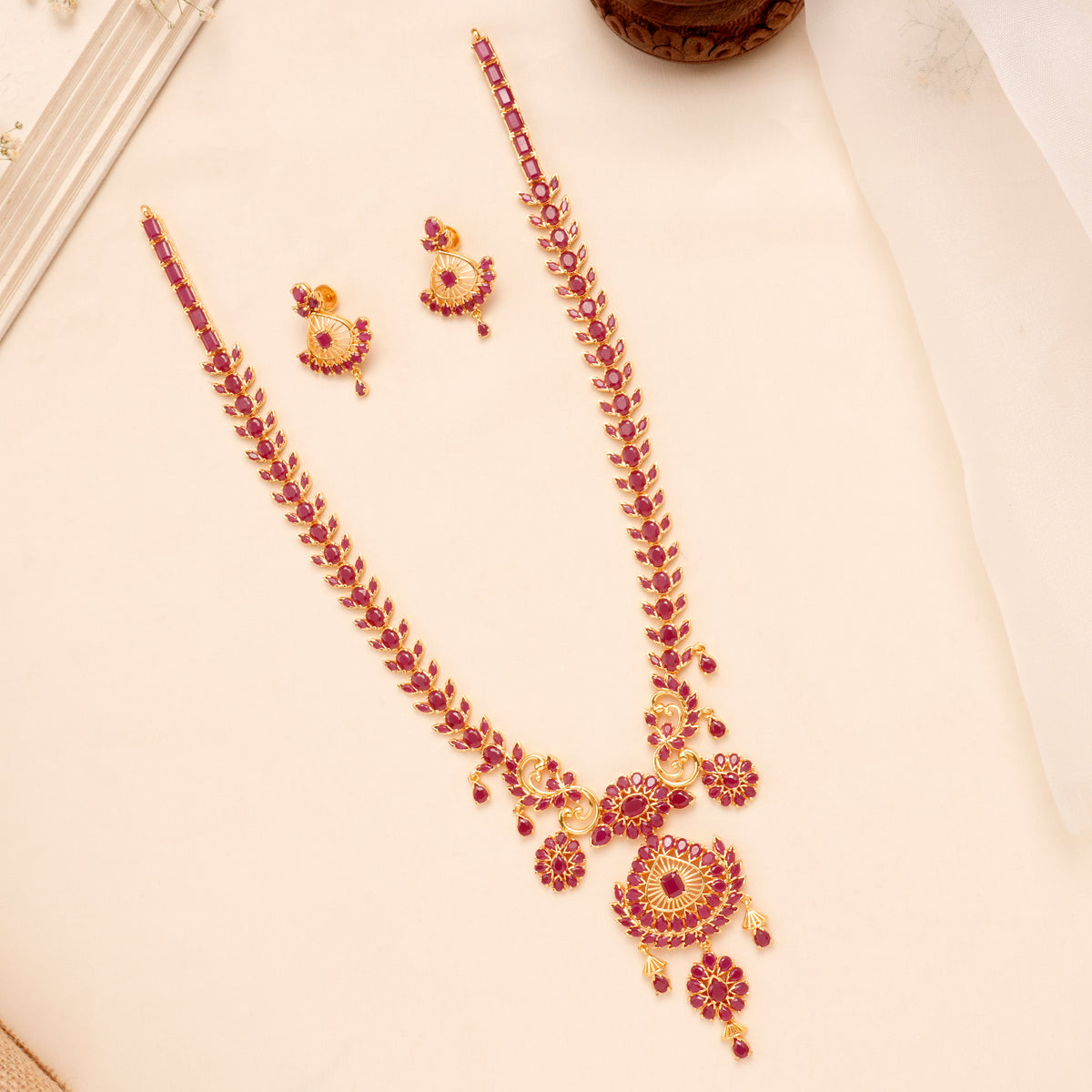 Ruby Floral Chand Pendant Necklace Set