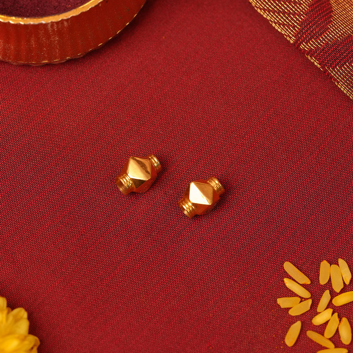 Gold Thirumangalyam Urukku Bead Pair