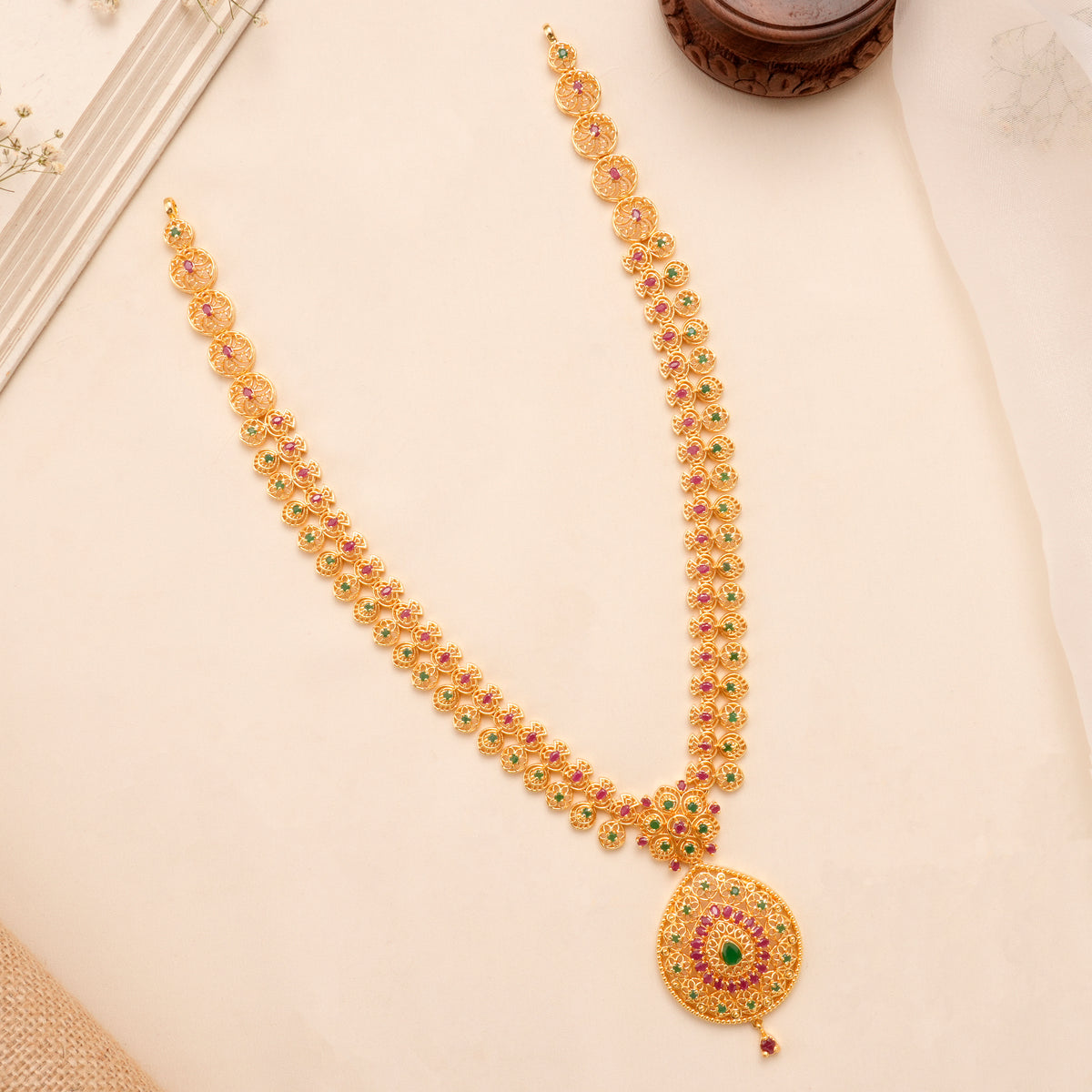 Grand Ruby Emerald Pendant Necklace Set