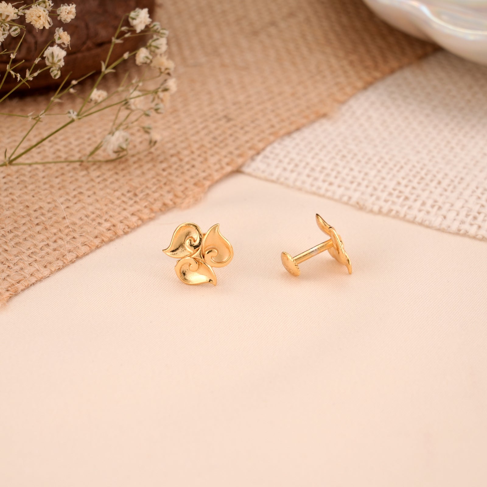 Classic Floral Design Golden Casting Stud