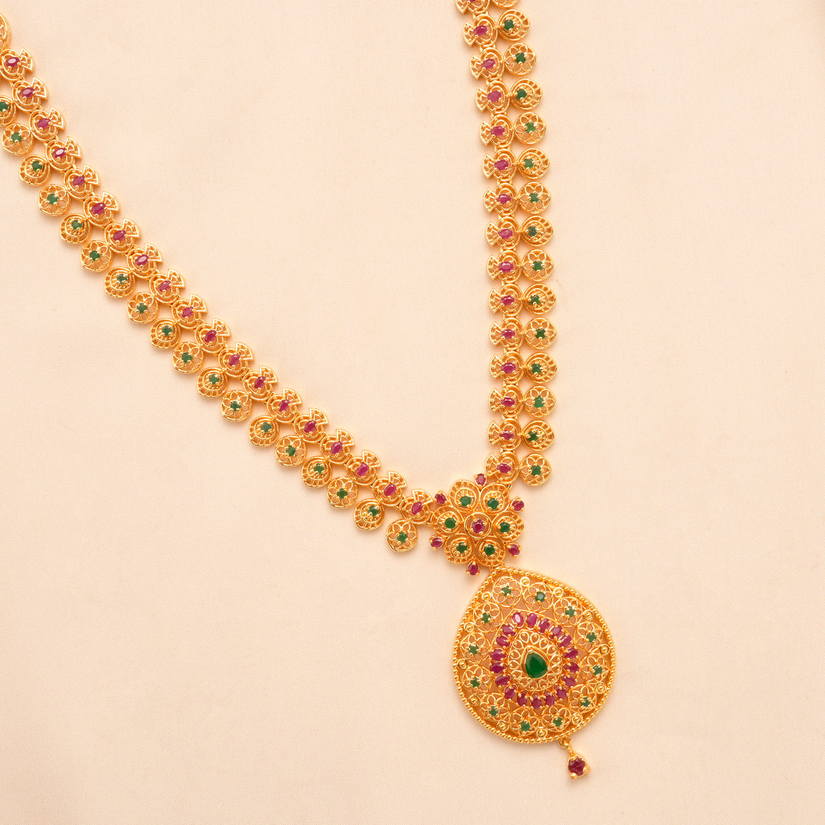 Grand Ruby Emerald Pendant Necklace Set