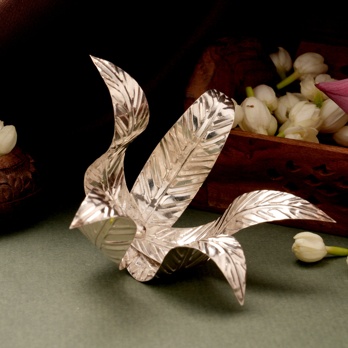 Divine Mango Leaf Design Silver Kalasam