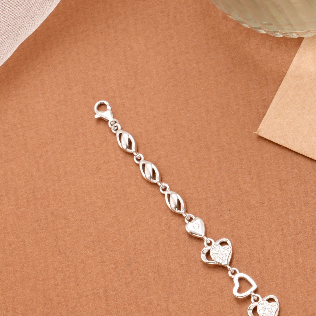 Inner Heart with Leaf Pattern Silver Women’s Bracelet