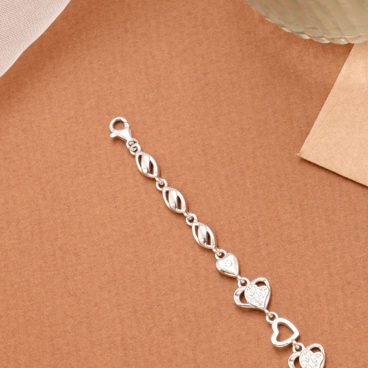 Inner Heart with Leaf Pattern Silver Women’s Bracelet