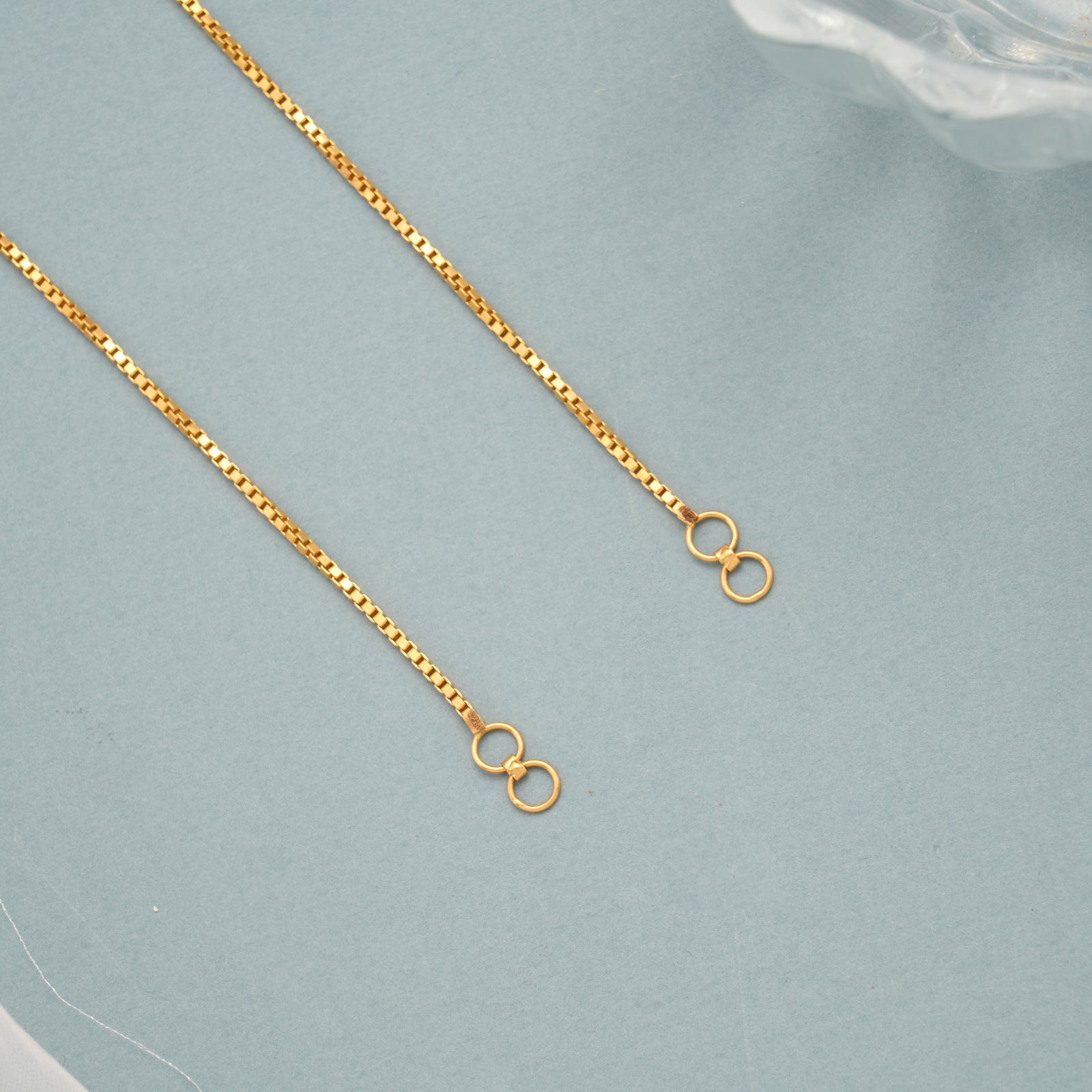 Classic Box Chain Gold Ear Mattal