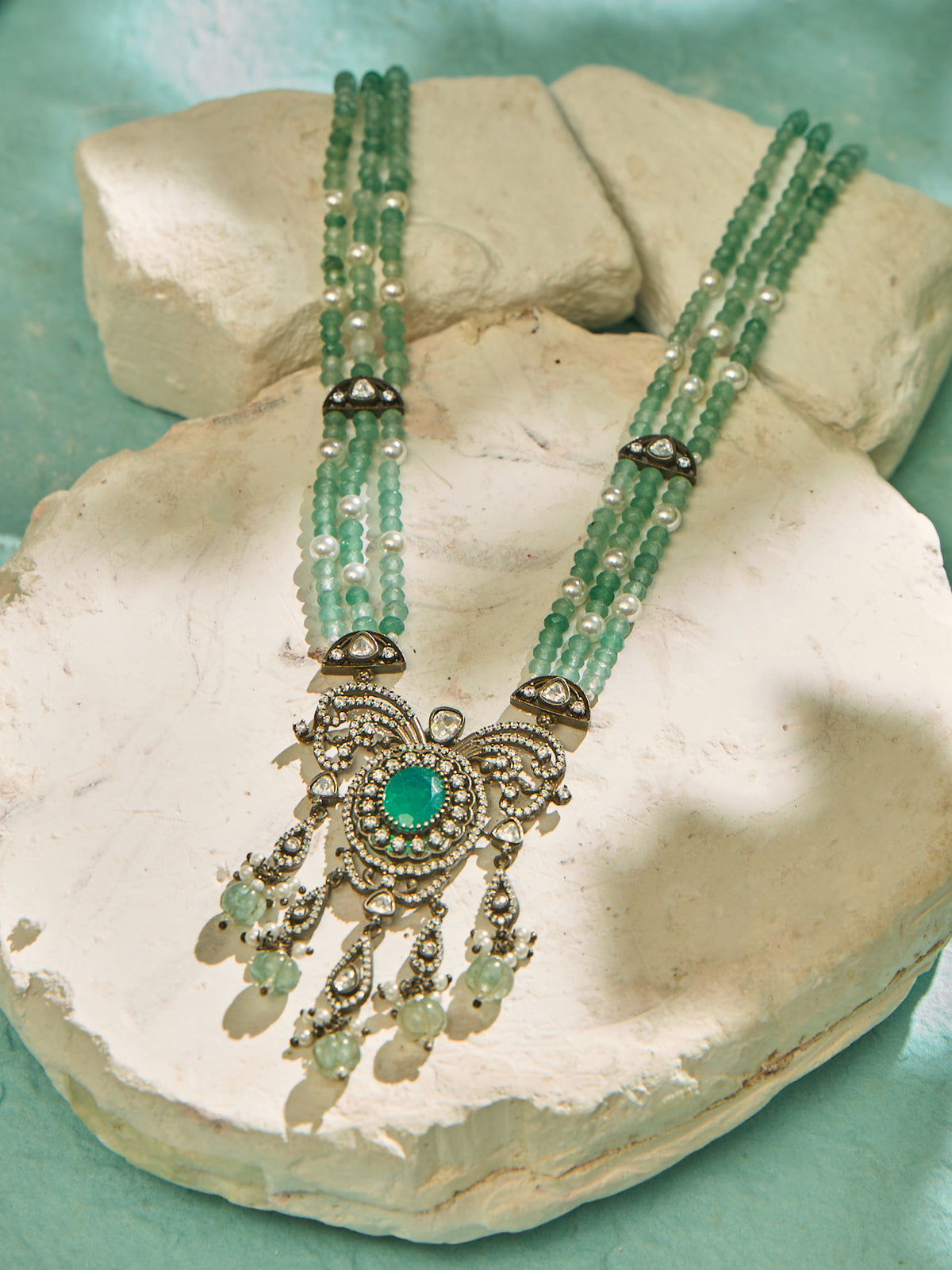 Majestic Victorian Emerald Haram