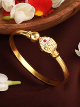 Kandhan Vel Kada