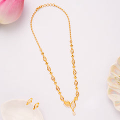 Classic Feather Pattern Golden Necklace Set