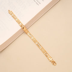 Sleek Link Design Men’s Golden Bracelet