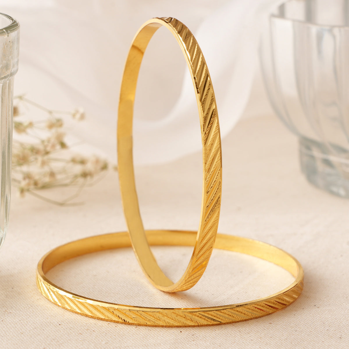 Minimalist Twist Silver Women’s Bangle