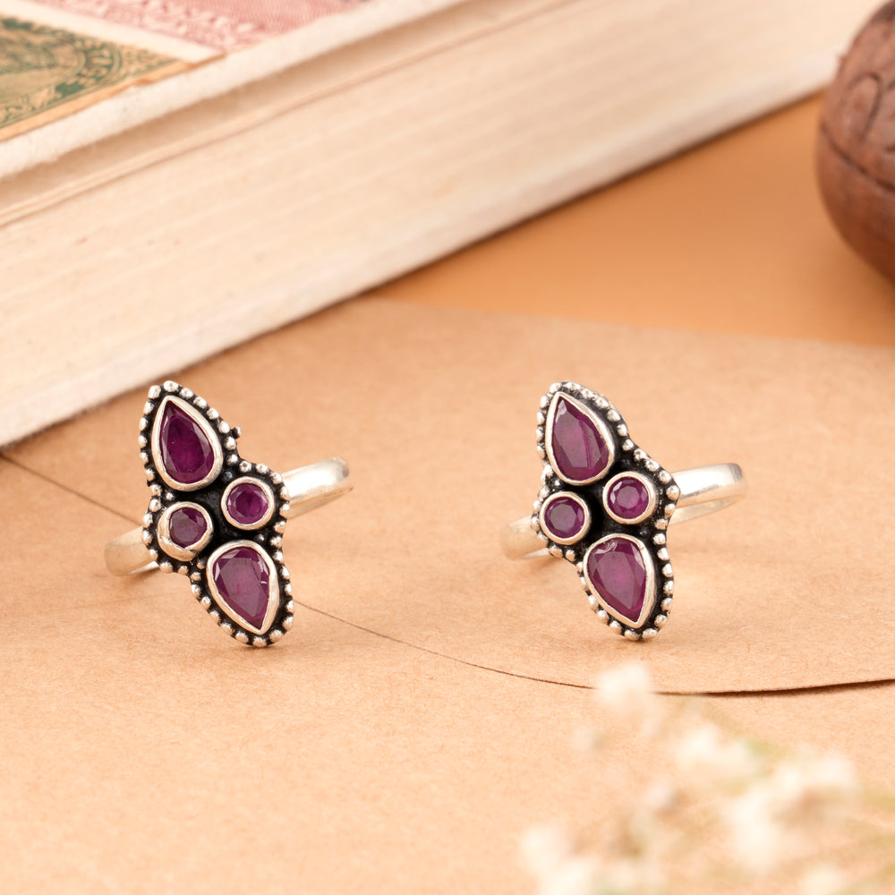 Antique Leaf Ruby Silver Toe Ring