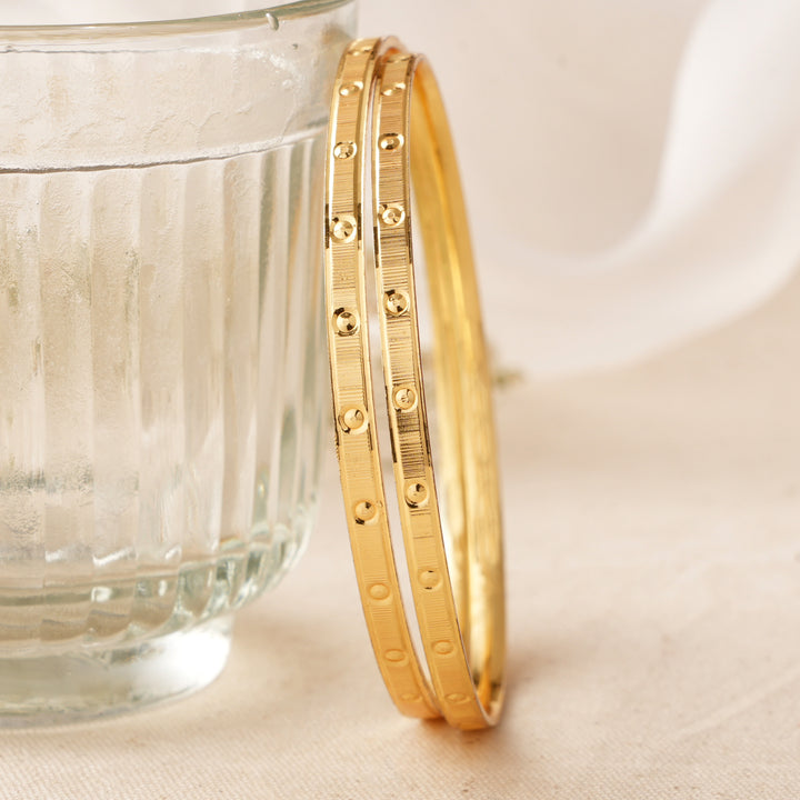 Polished Round Gold Plated Women’s Bangle