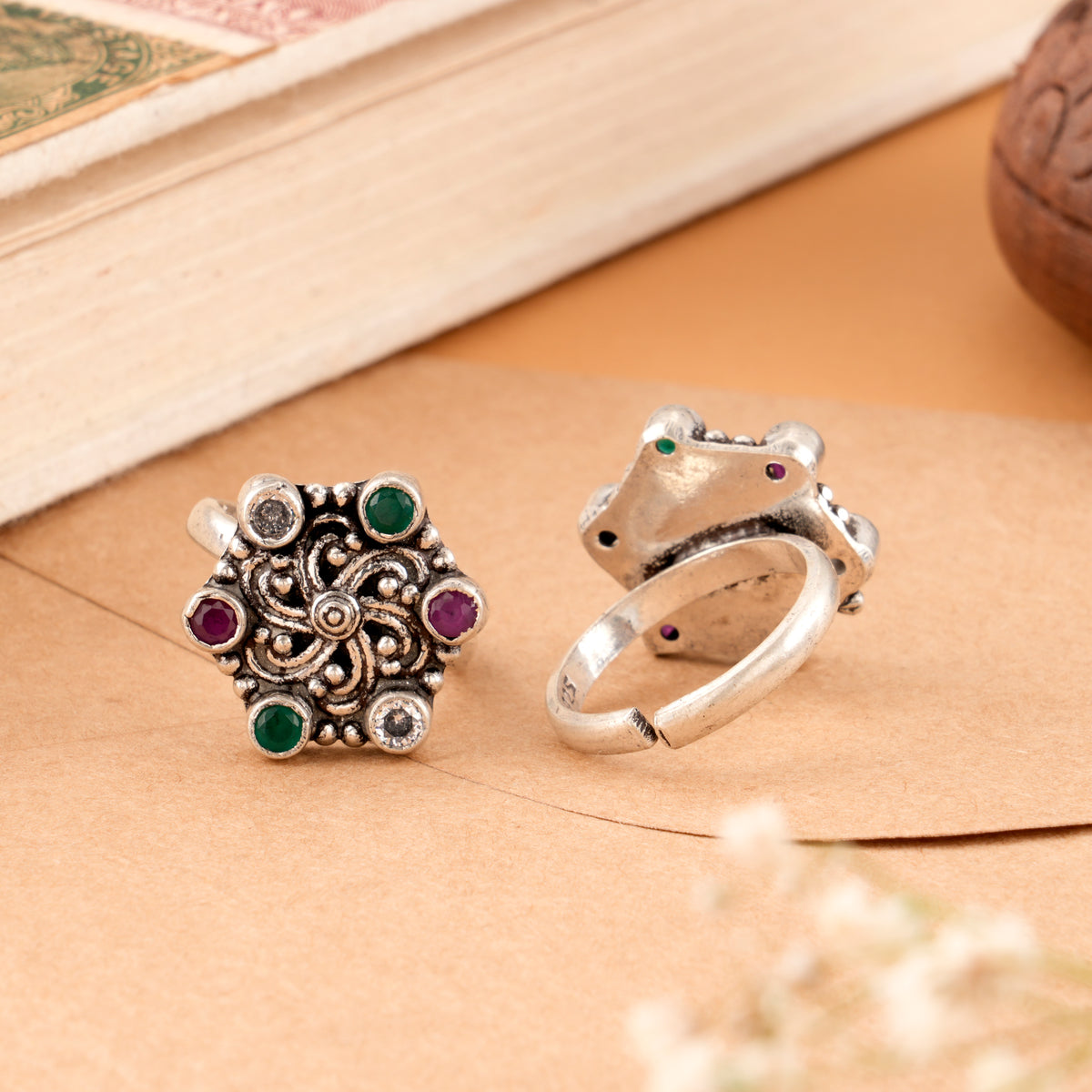 Floral Shape Ruby & Emerald Silver Metti
