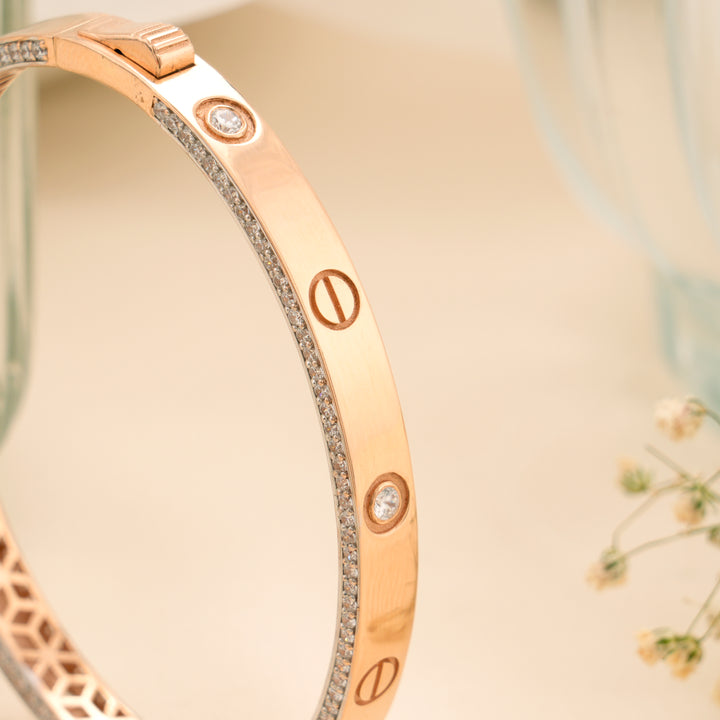 Inspired Luxury Screw Design Gold Kada