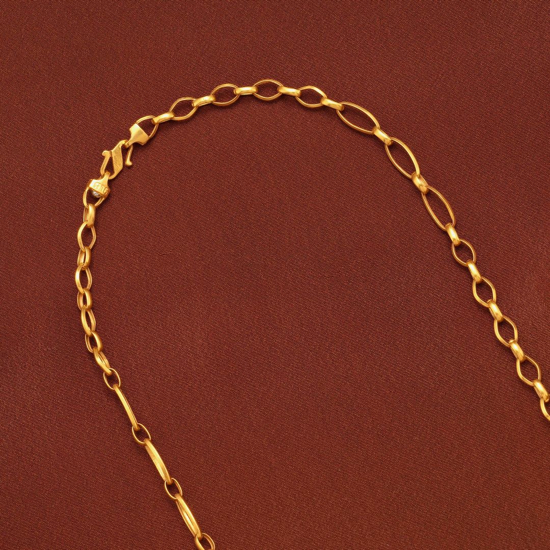 Classic Sculpted Oval Link Gold Chain for Women