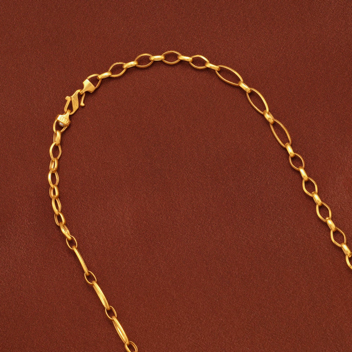 Classic Sculpted Oval Link Gold Chain for Women