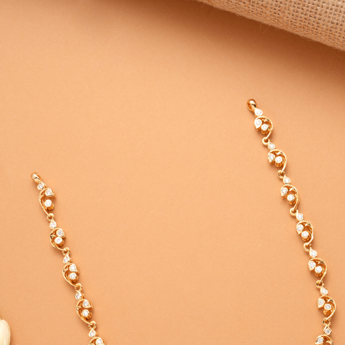 Delicate Floral Pattern White Stone Golden Necklace