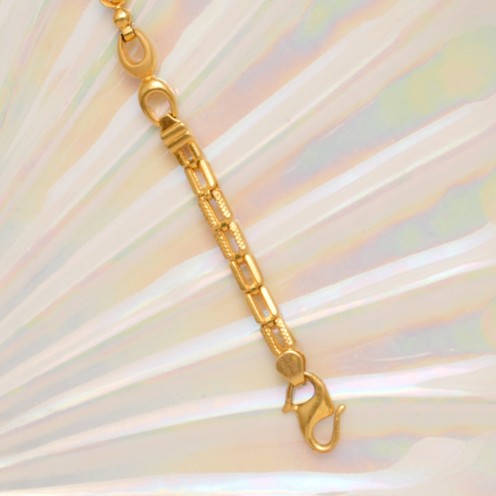 Single Stone Fancy Gold Bracelet for Women