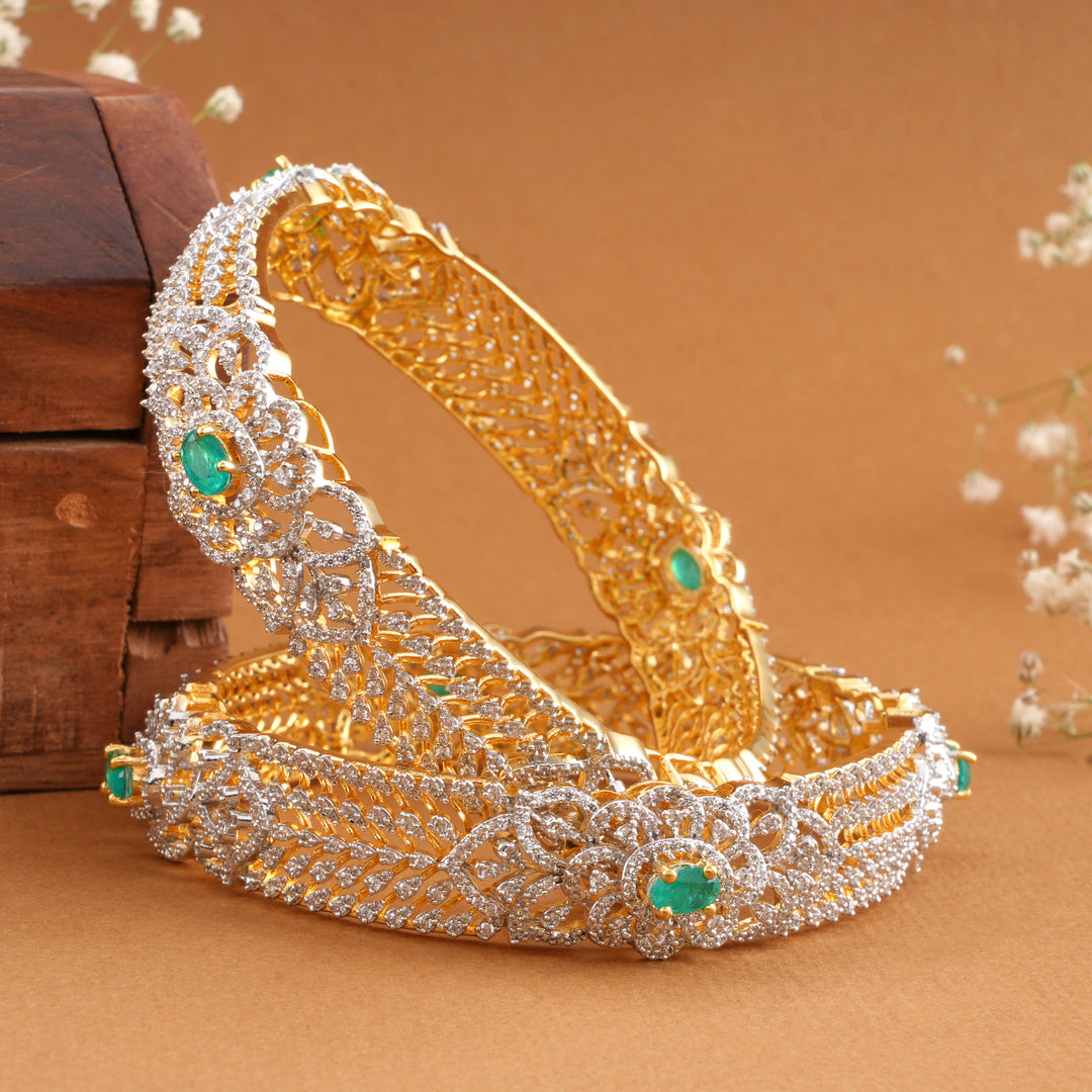 Oval Shape Emerald Swarovski Bangle