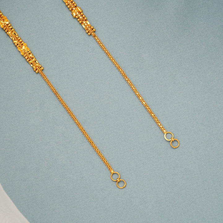 Traditional Screw Back Gold Mattal
