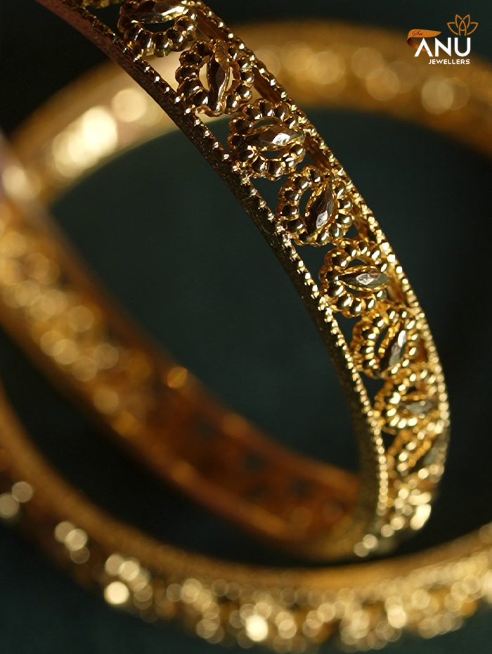 Heritage Glow Gold Bangles