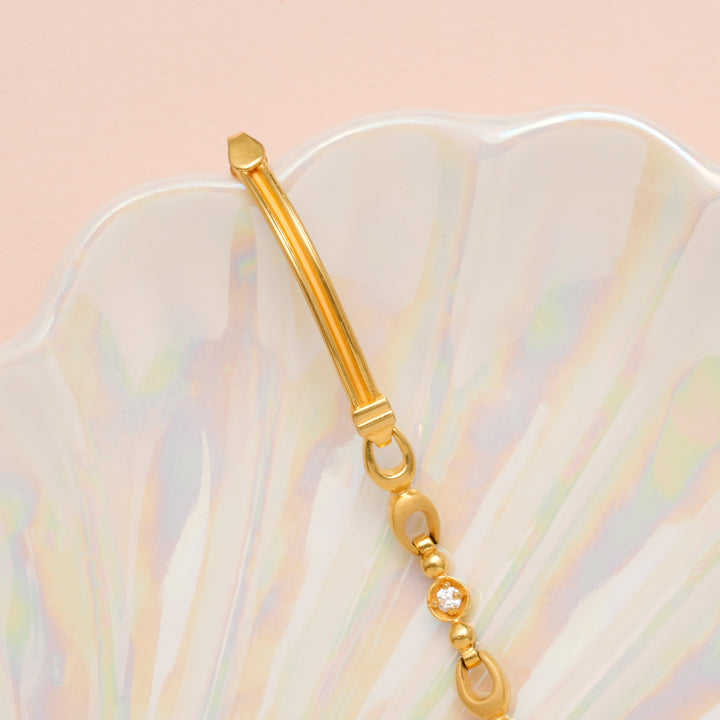 Single Stone Fancy Gold Bracelet for Women