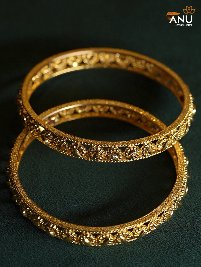 Heritage Glow Gold Bangles