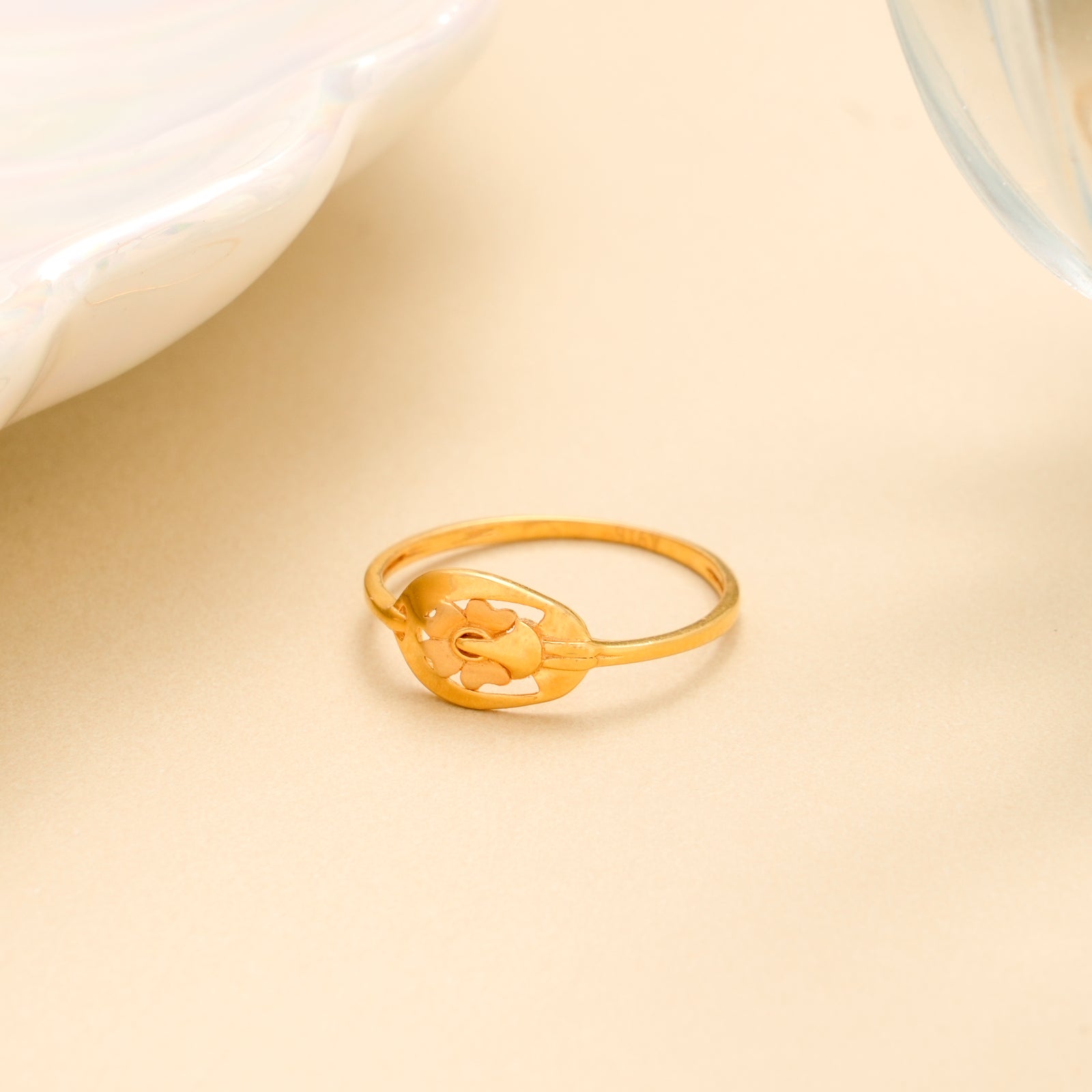 Lightweight Blossom Gold Ring