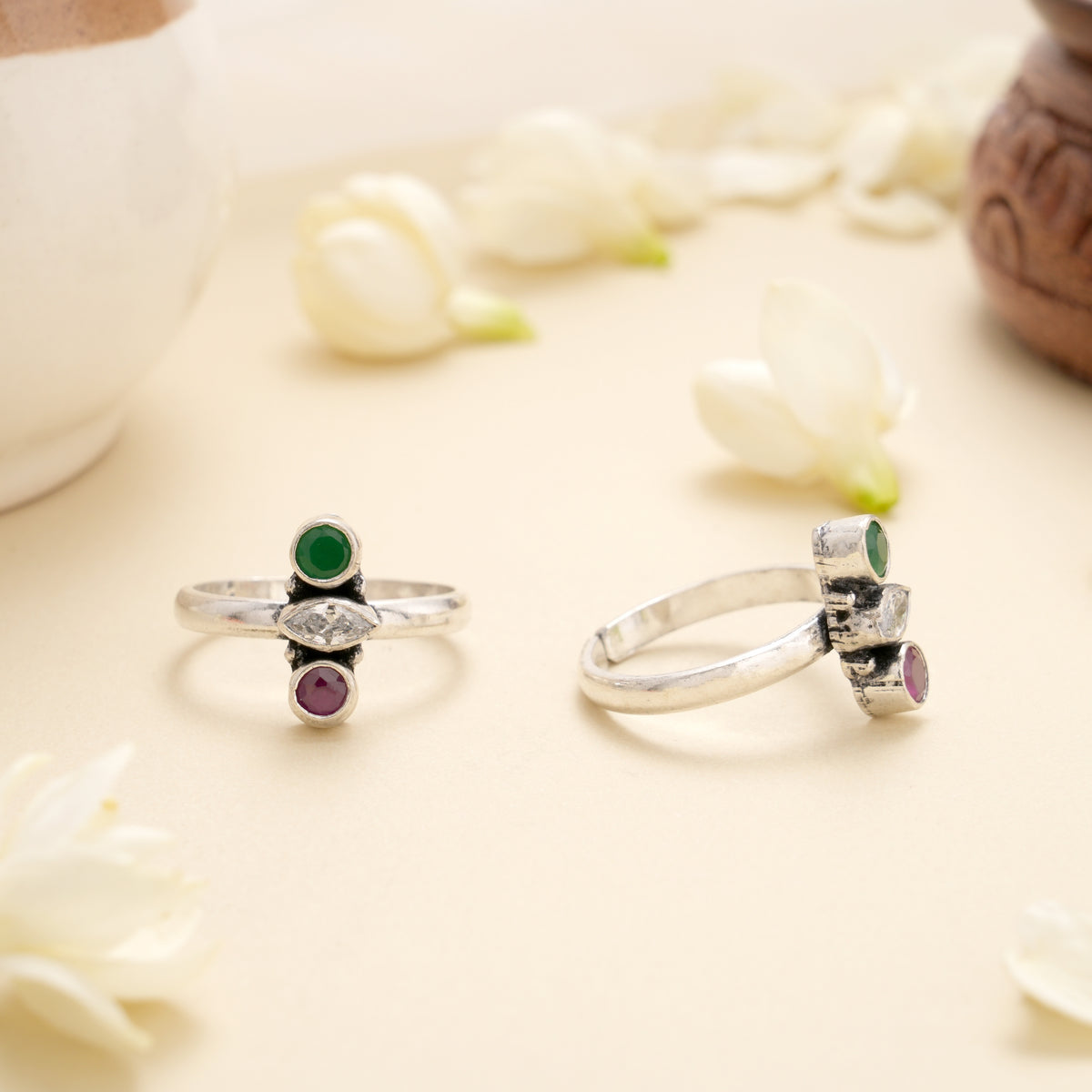 Emerald Ruby Line Silver Toe Ring