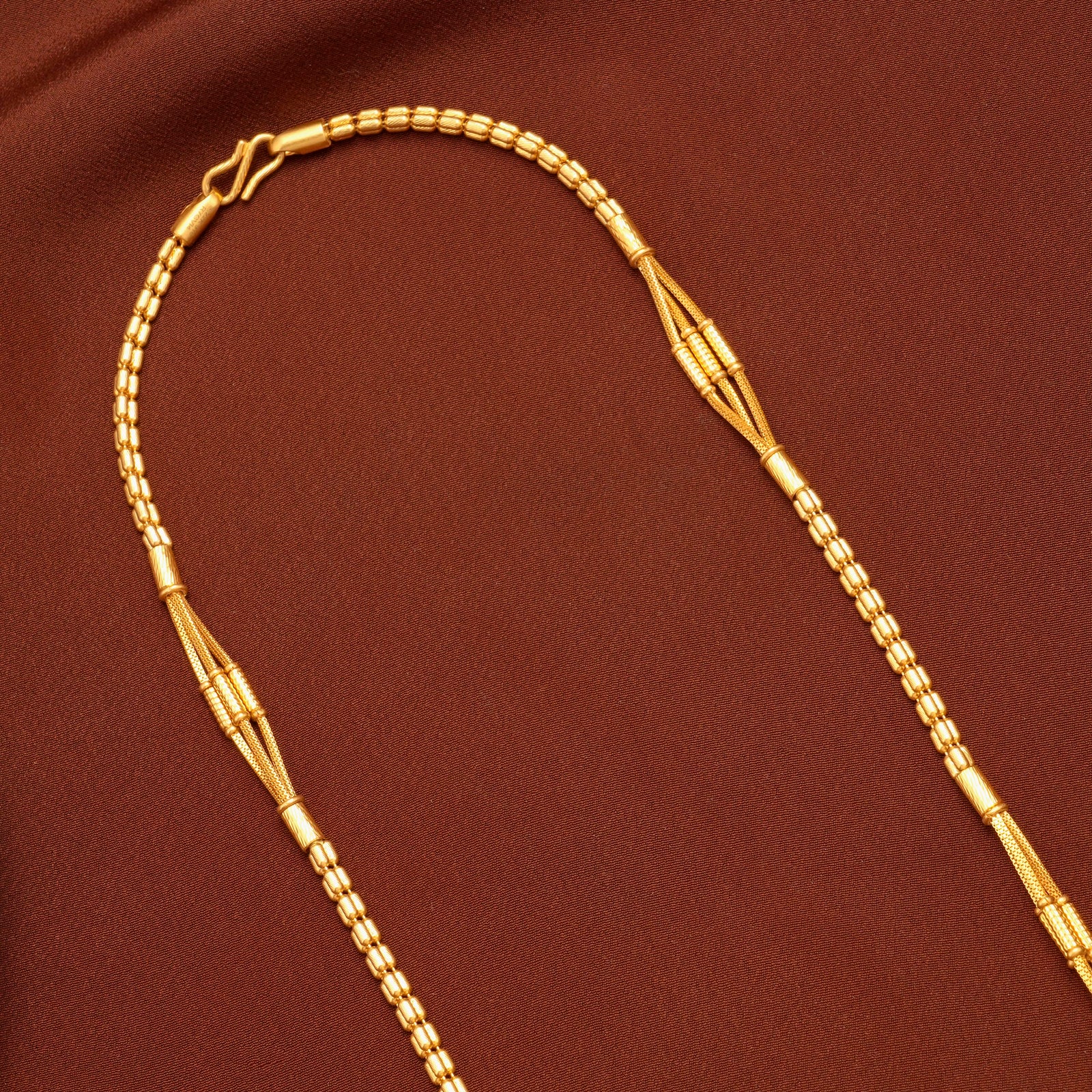 Spine Barrel Pattern Gold Chain for Women