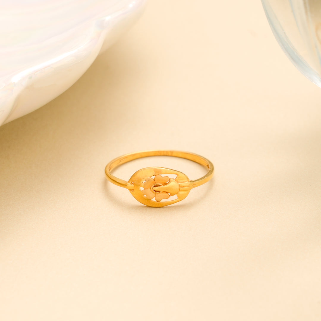 Lightweight Blossom Gold Ring