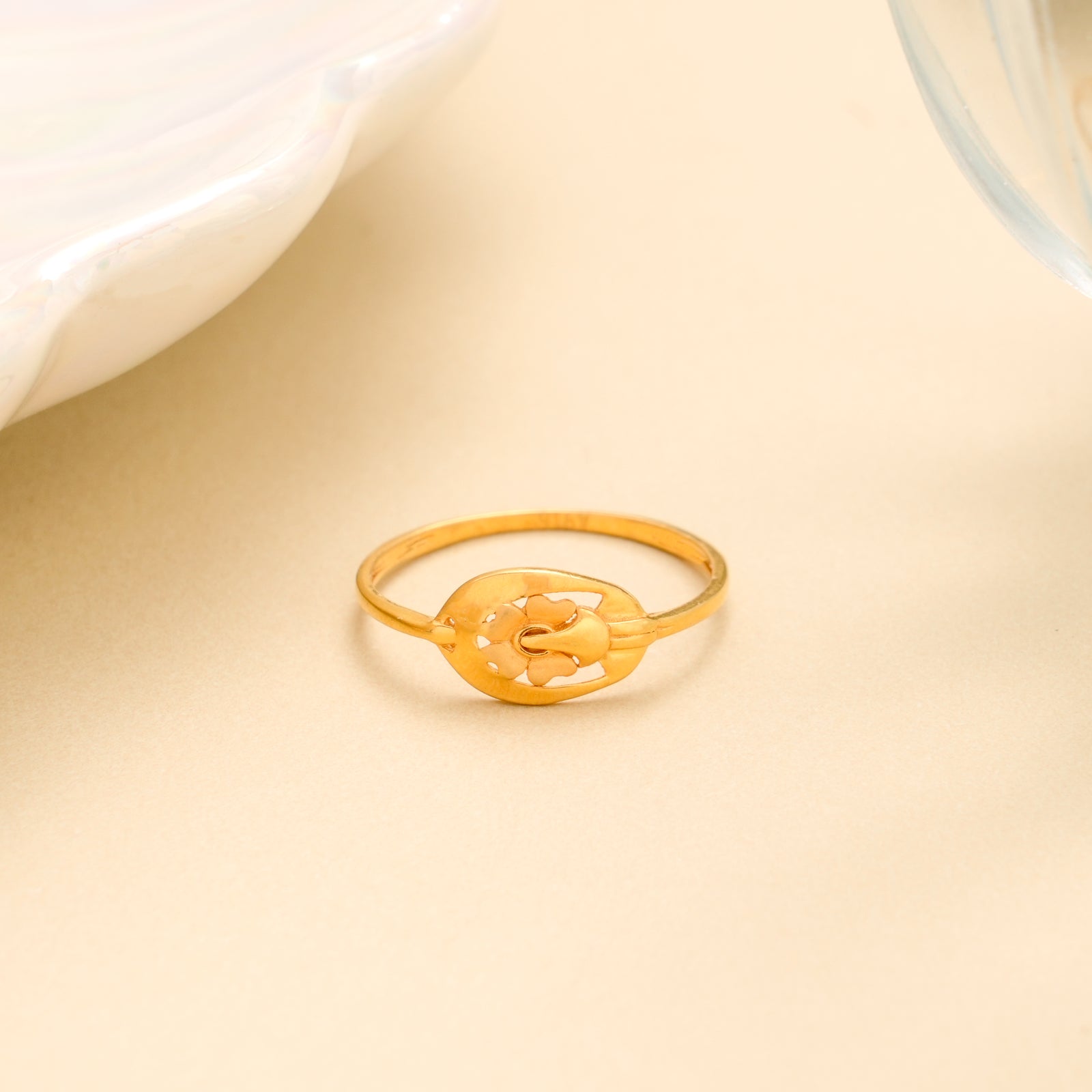 Lightweight Blossom Gold Ring