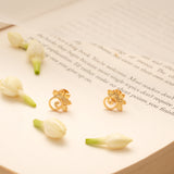 Textured Swirl Leaf Design Golden Stud
