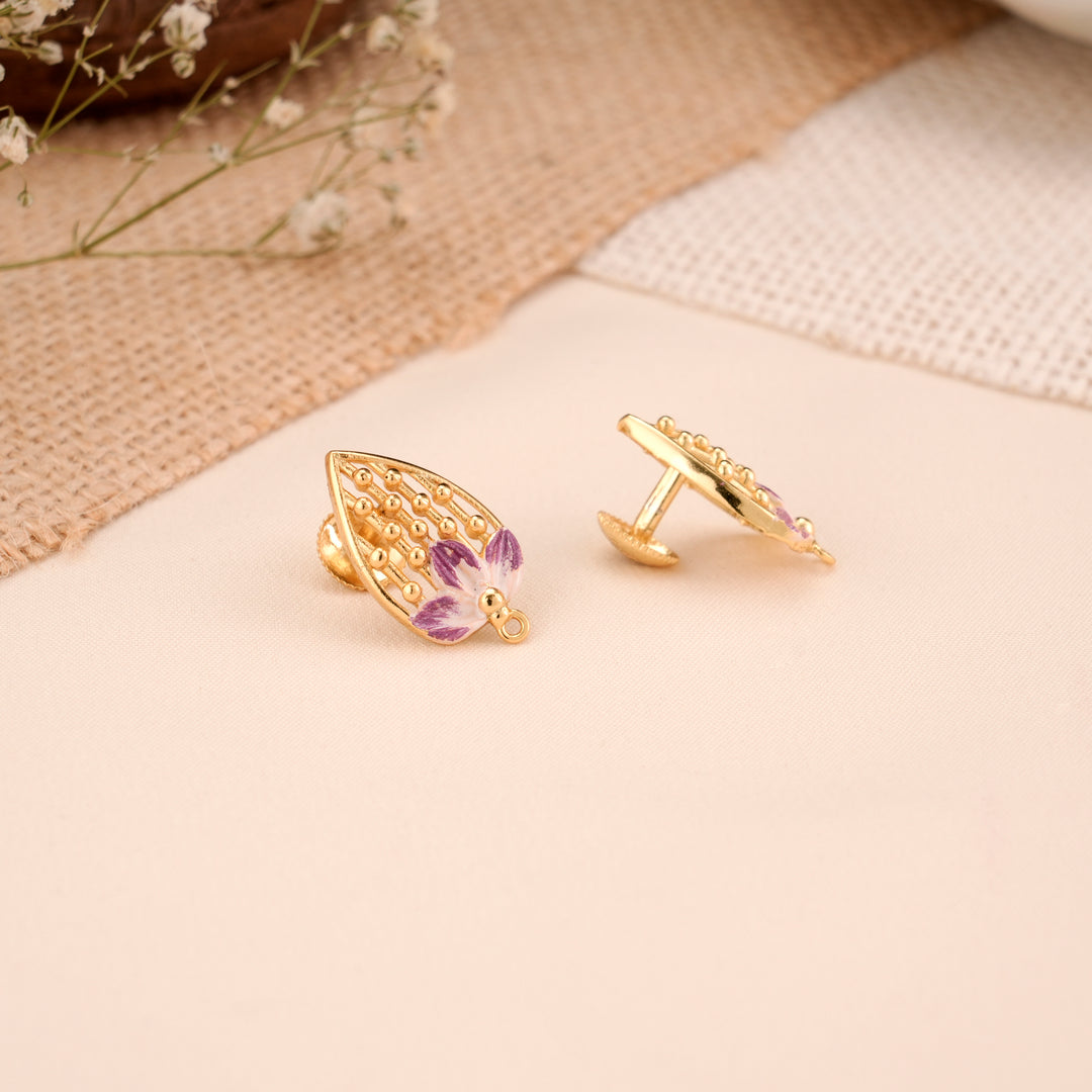Oval Shape Leaf Floral Pattern Golden Stud