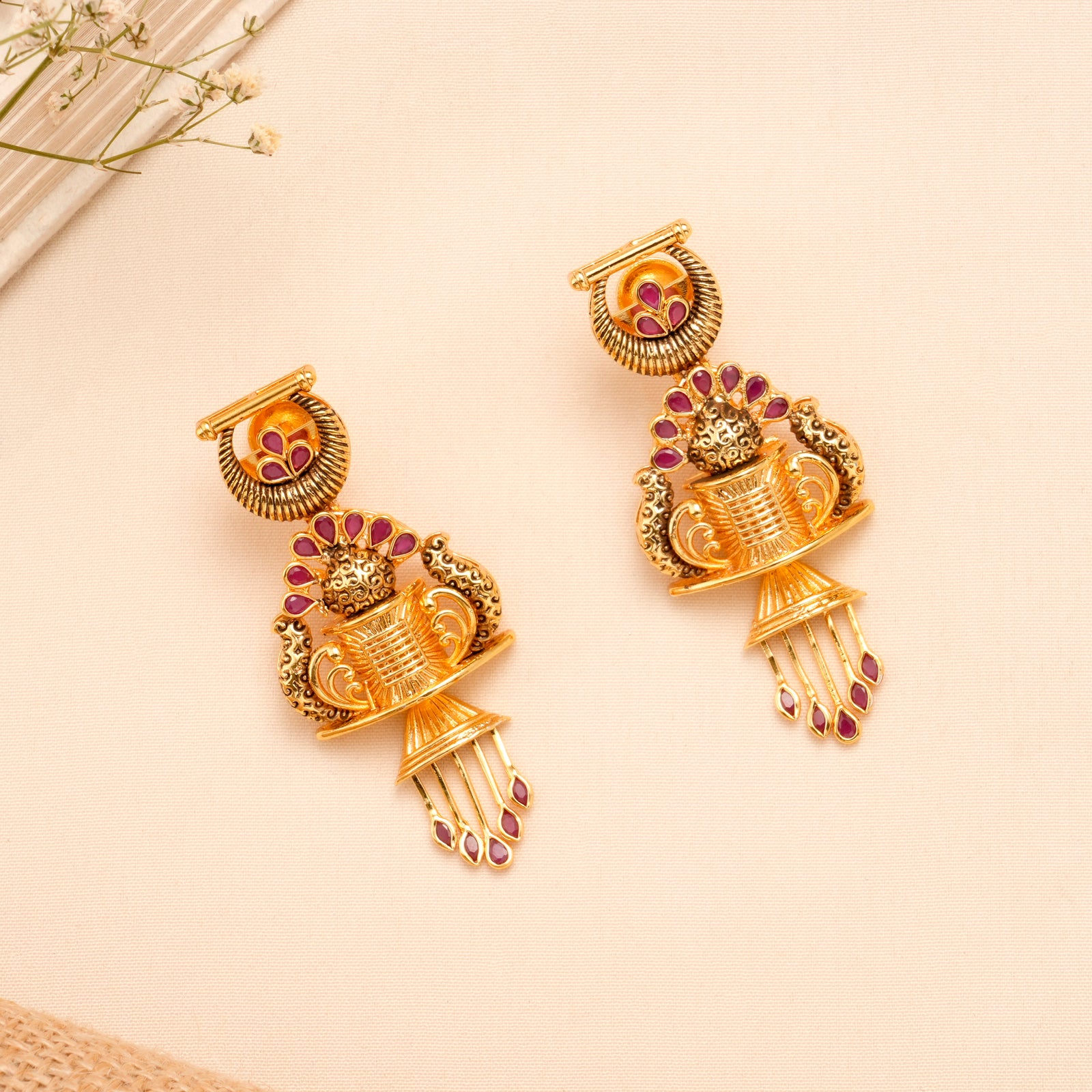 Temple Pendant Golden Necklace Set