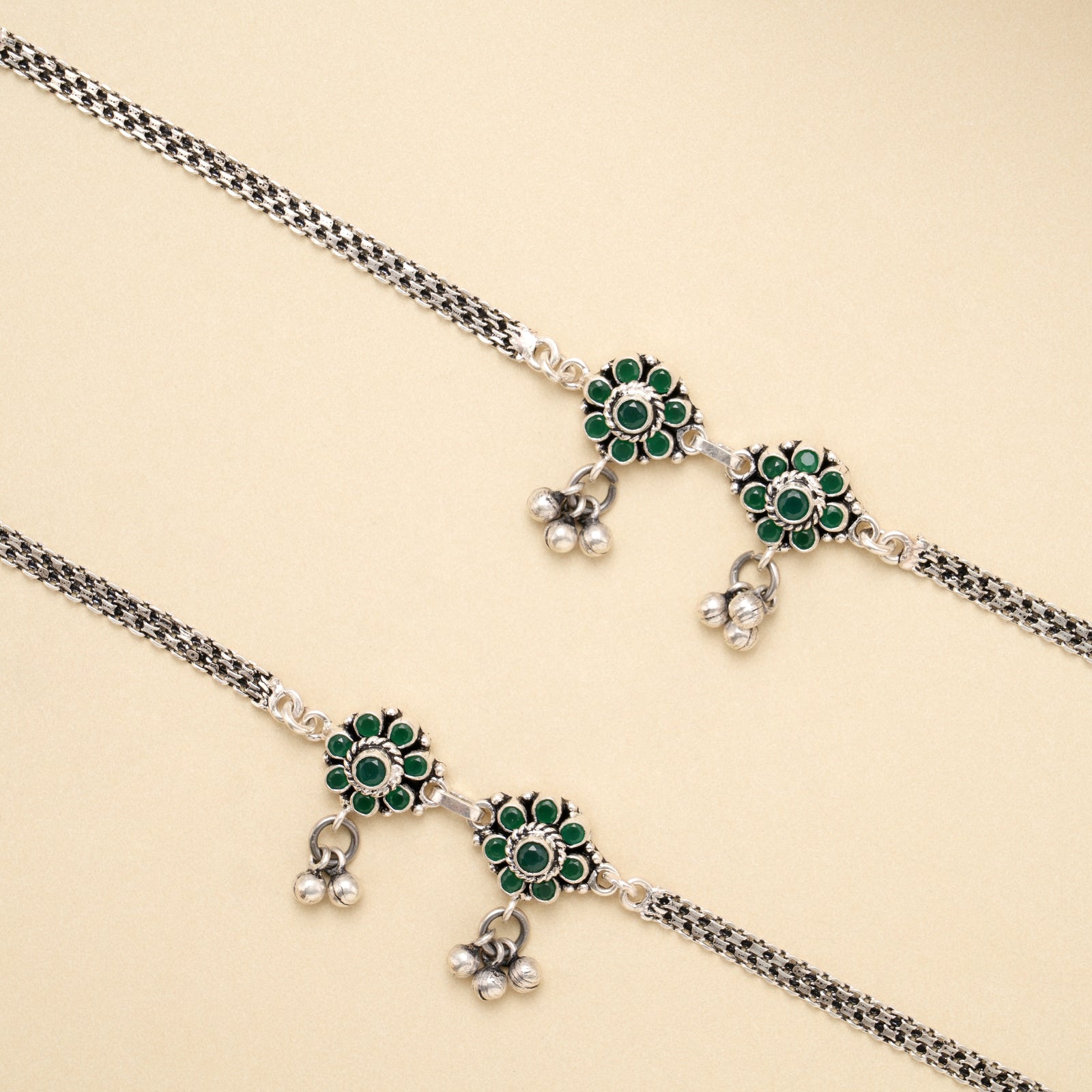 Traditional Floral Charm Silver Antique Anklet