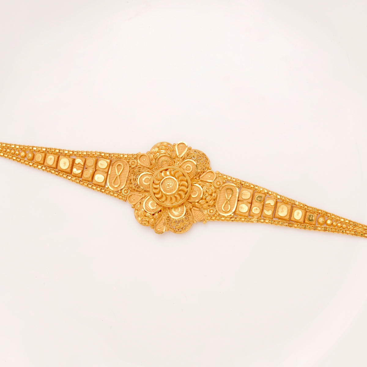 Vintage Style Single Floral Gold Bracelet for Women
