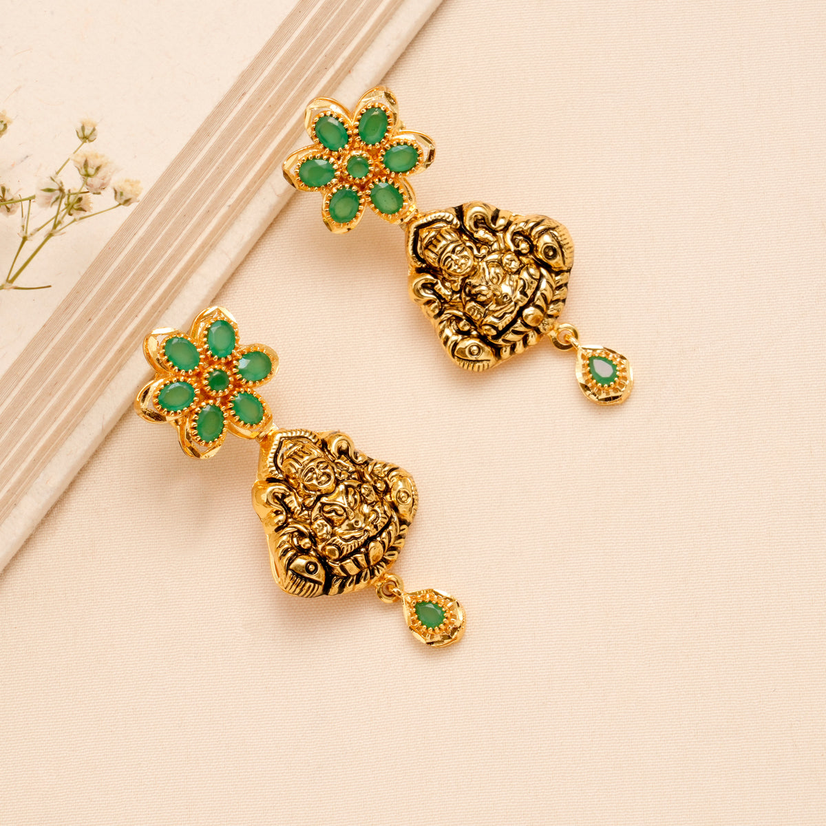 Emerald Floral Goddess Silver Necklace Set