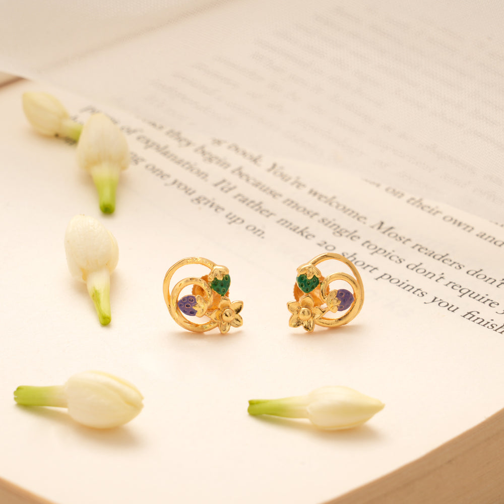 Cute Little Flower Design Golden Stud