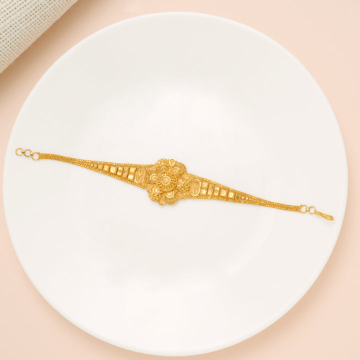 Vintage Style Single Floral Gold Bracelet for Women