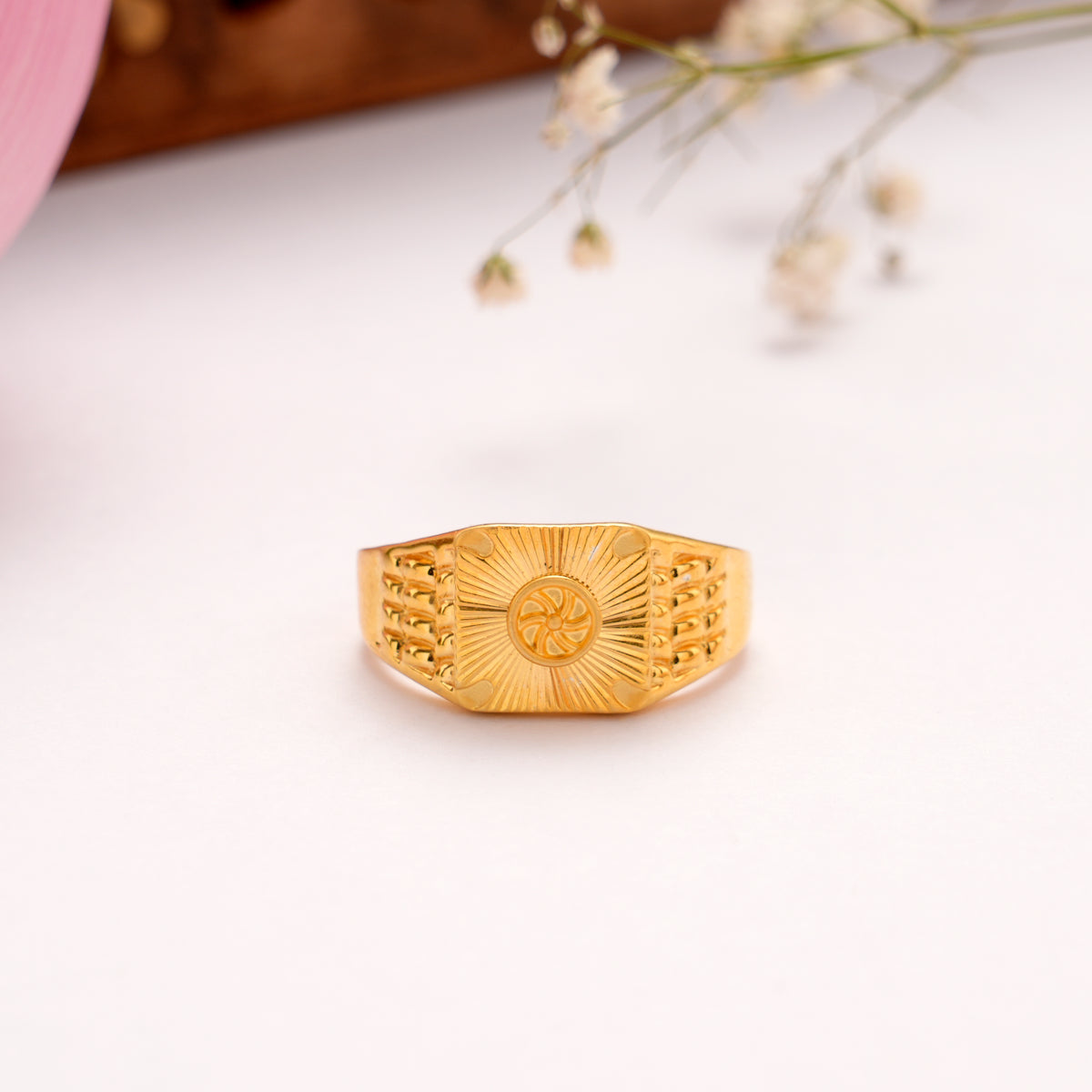 Fancy Wheel Design Golden Ring for Men