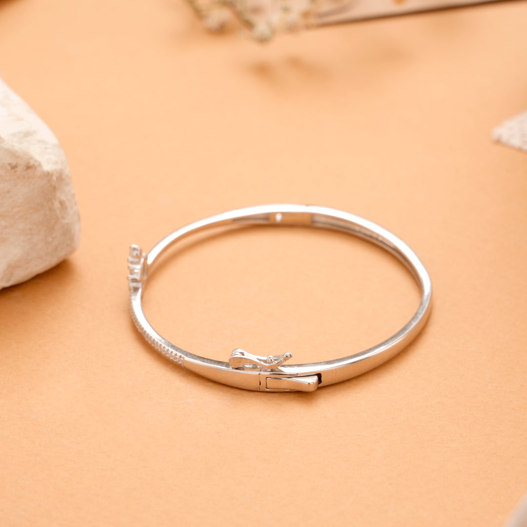 Minimal Crown Design Silver Bracelet
