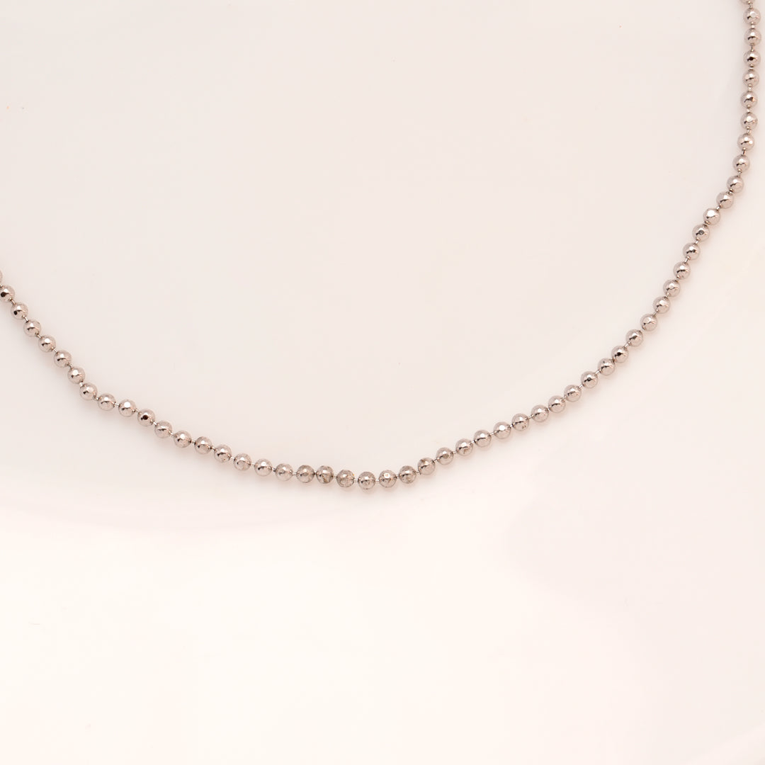 Graceful Silver Ball Design Chain